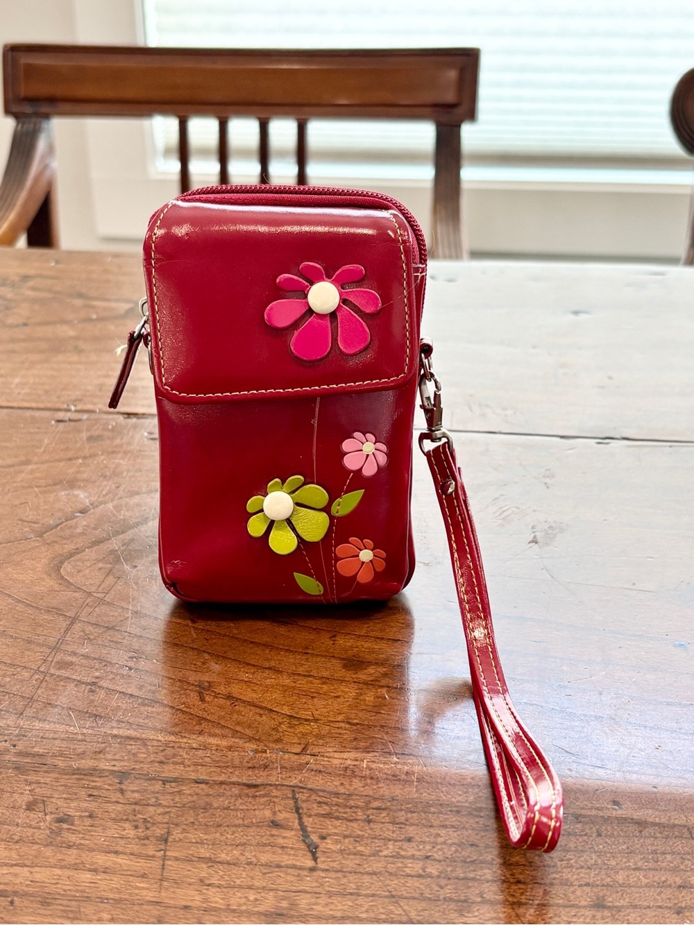 VTG ESPE Jasmine Wallet Red Floral Vegan Leather Wristlet Compact Mini 6x4x1.5”